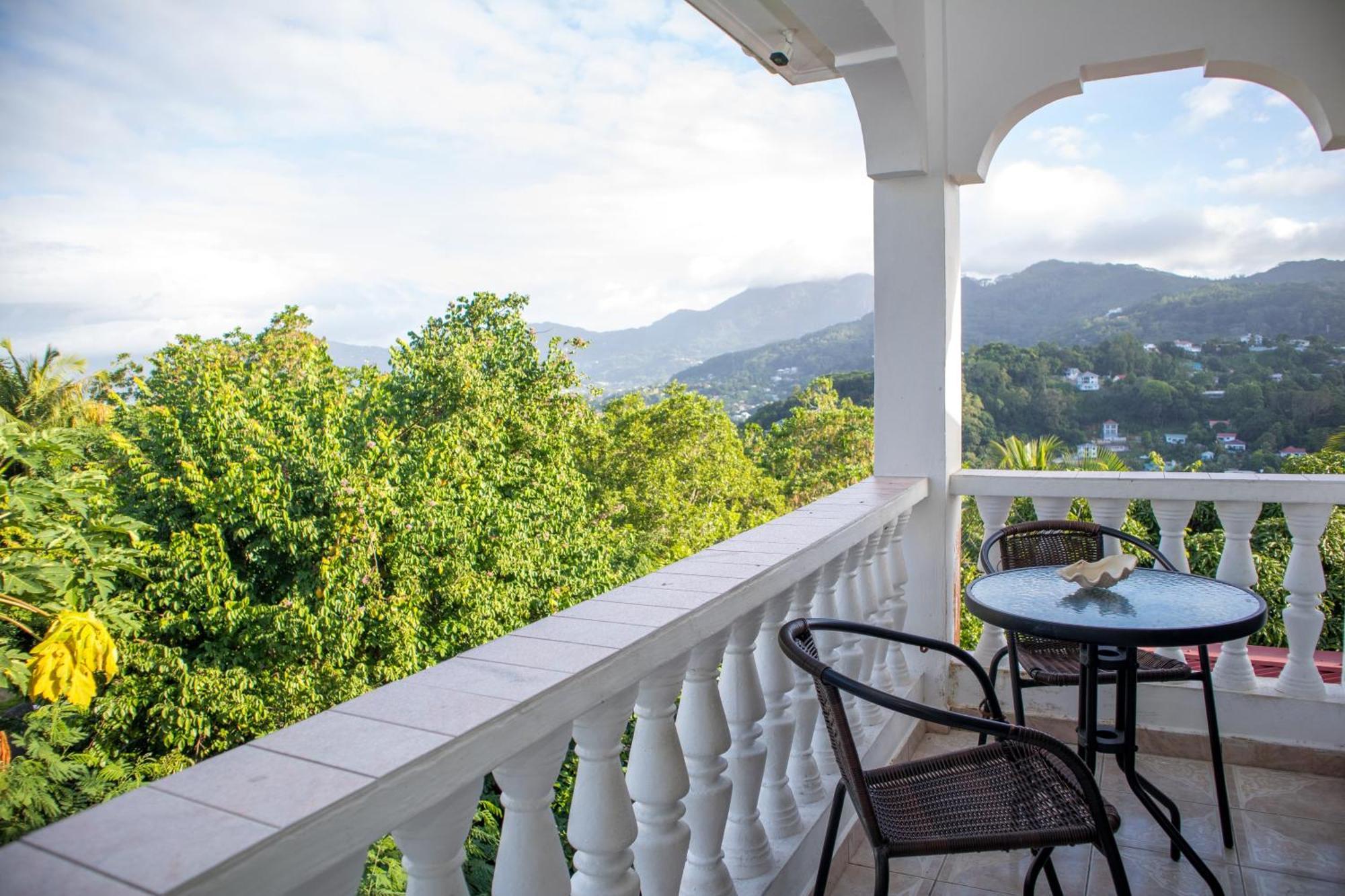 Mountain Apartments Anse Etoile Esterno foto