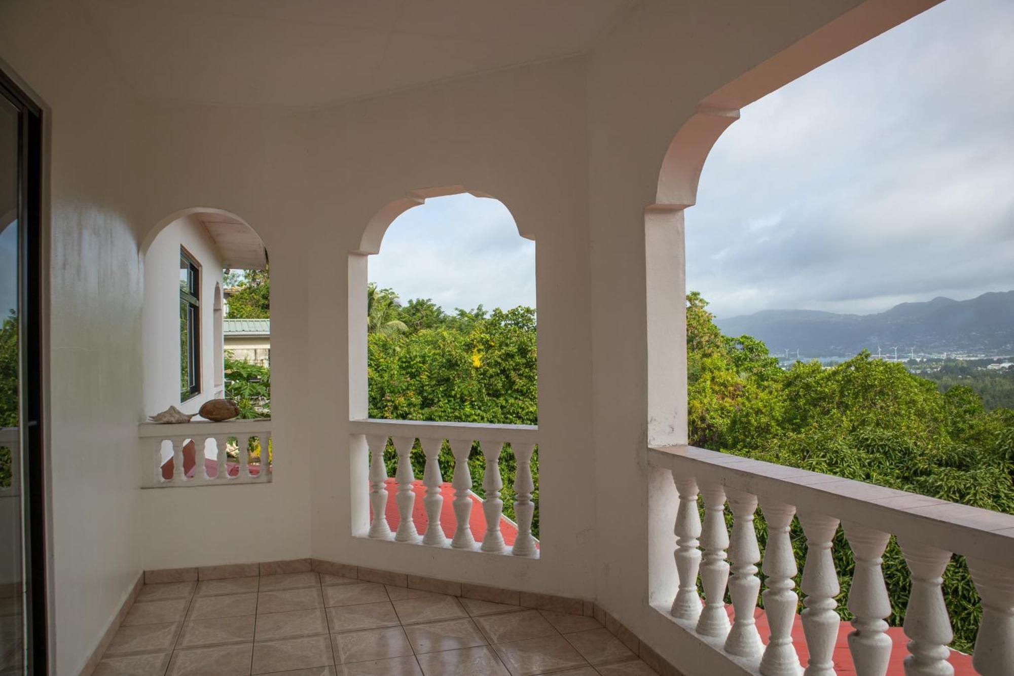 Mountain Apartments Anse Etoile Esterno foto